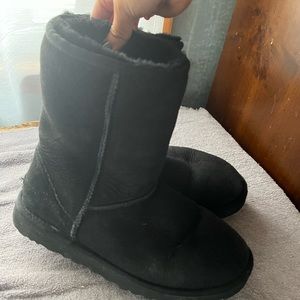 Black uggs